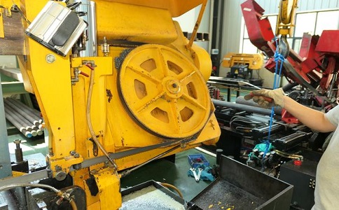 石排镇金属带锯床的日常使用和保养注意事项！